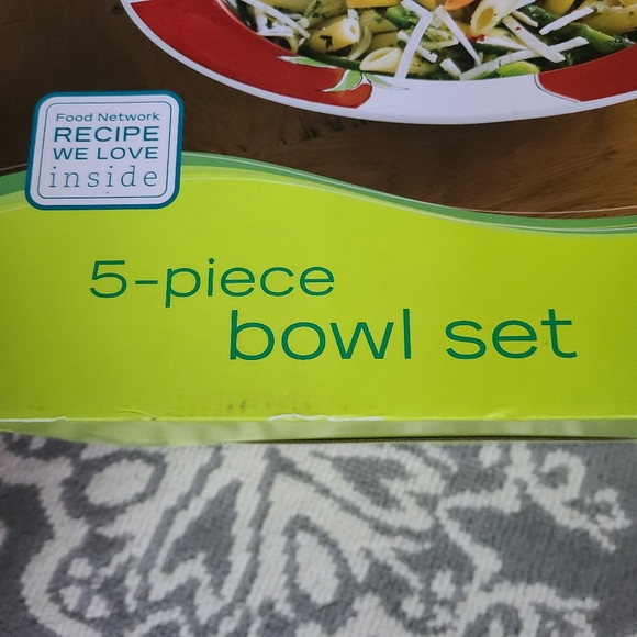 Pasta Serving Bowl Set New in Box - Picture 4 of 6